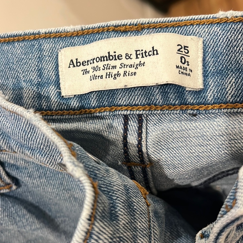 Abercrombie 90s slim straight jeans
